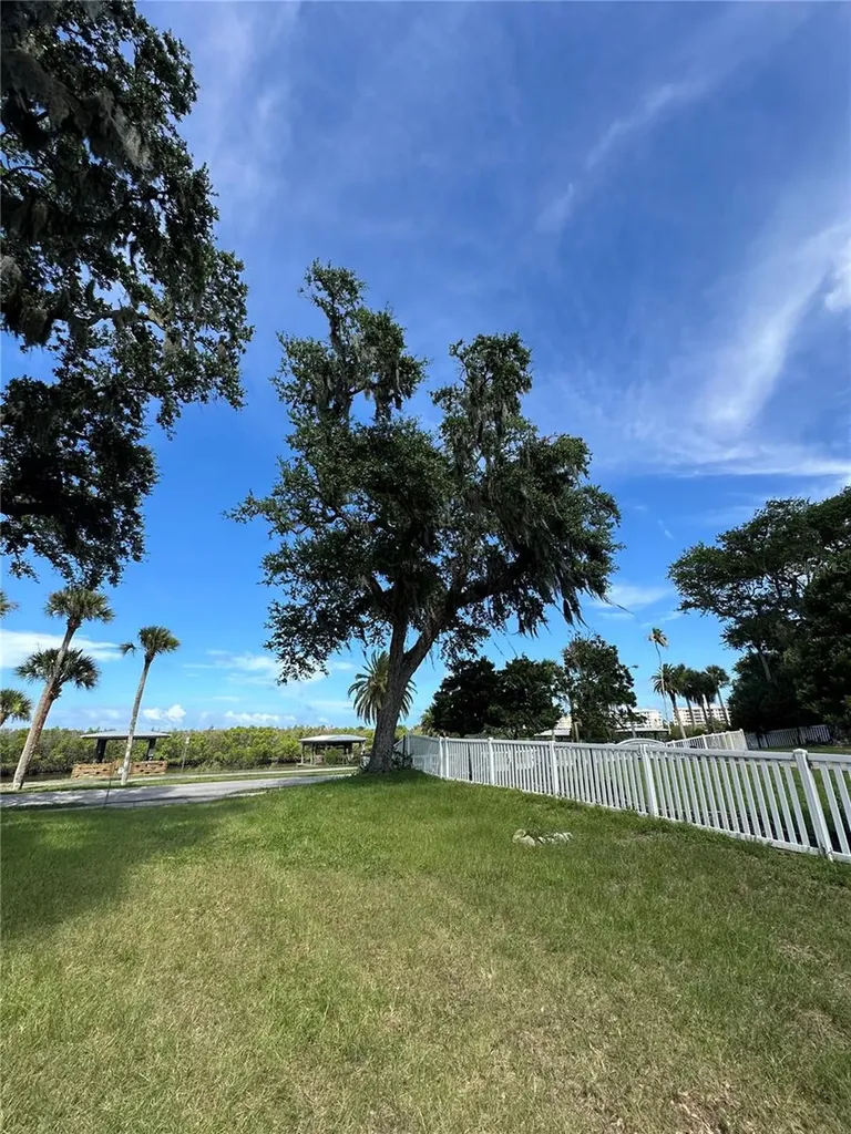 622 N Riverside Drive New Smyrna Beach FL 32168