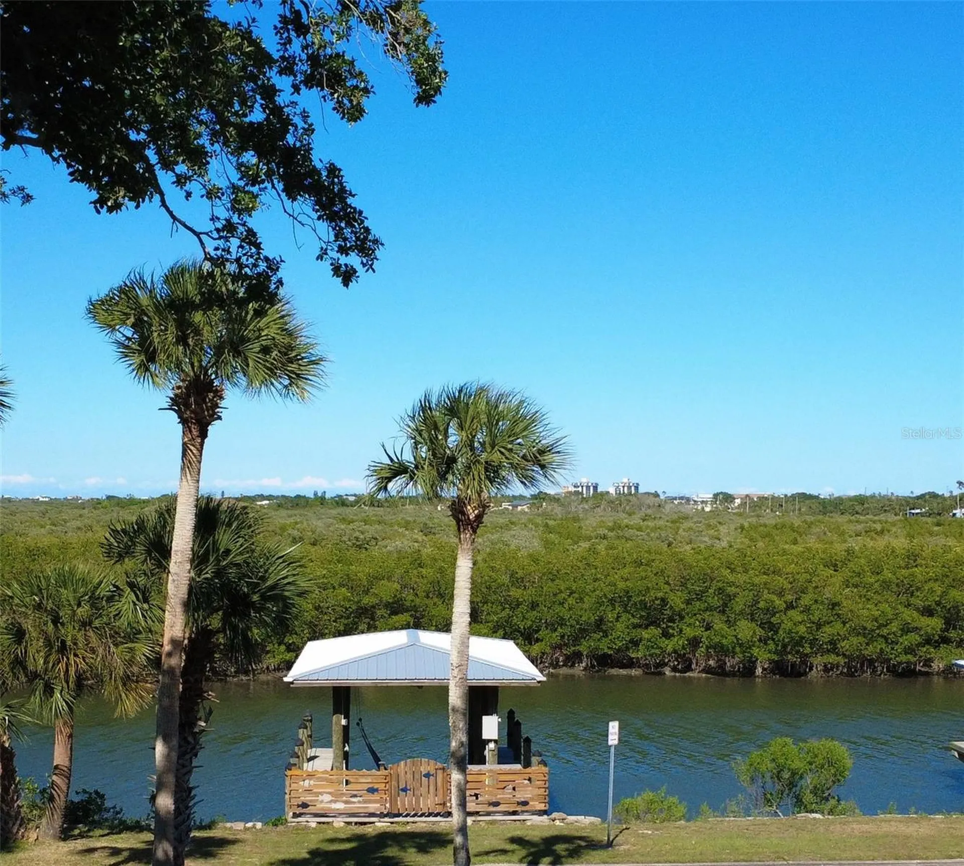 622 N Riverside Drive New Smyrna Beach FL 32168