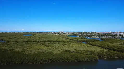 622 N Riverside Drive New Smyrna Beach FL 32168