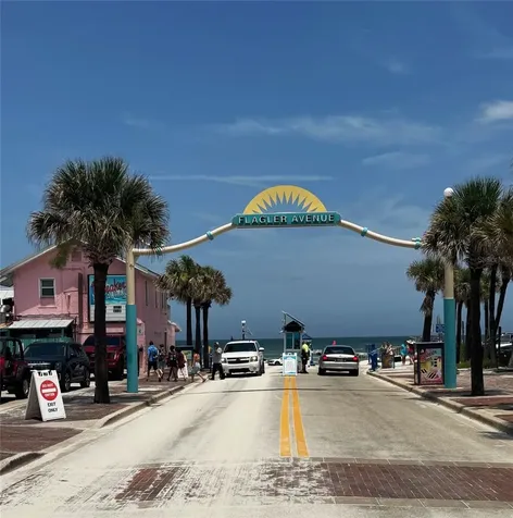 622 N Riverside Drive New Smyrna Beach FL 32168
