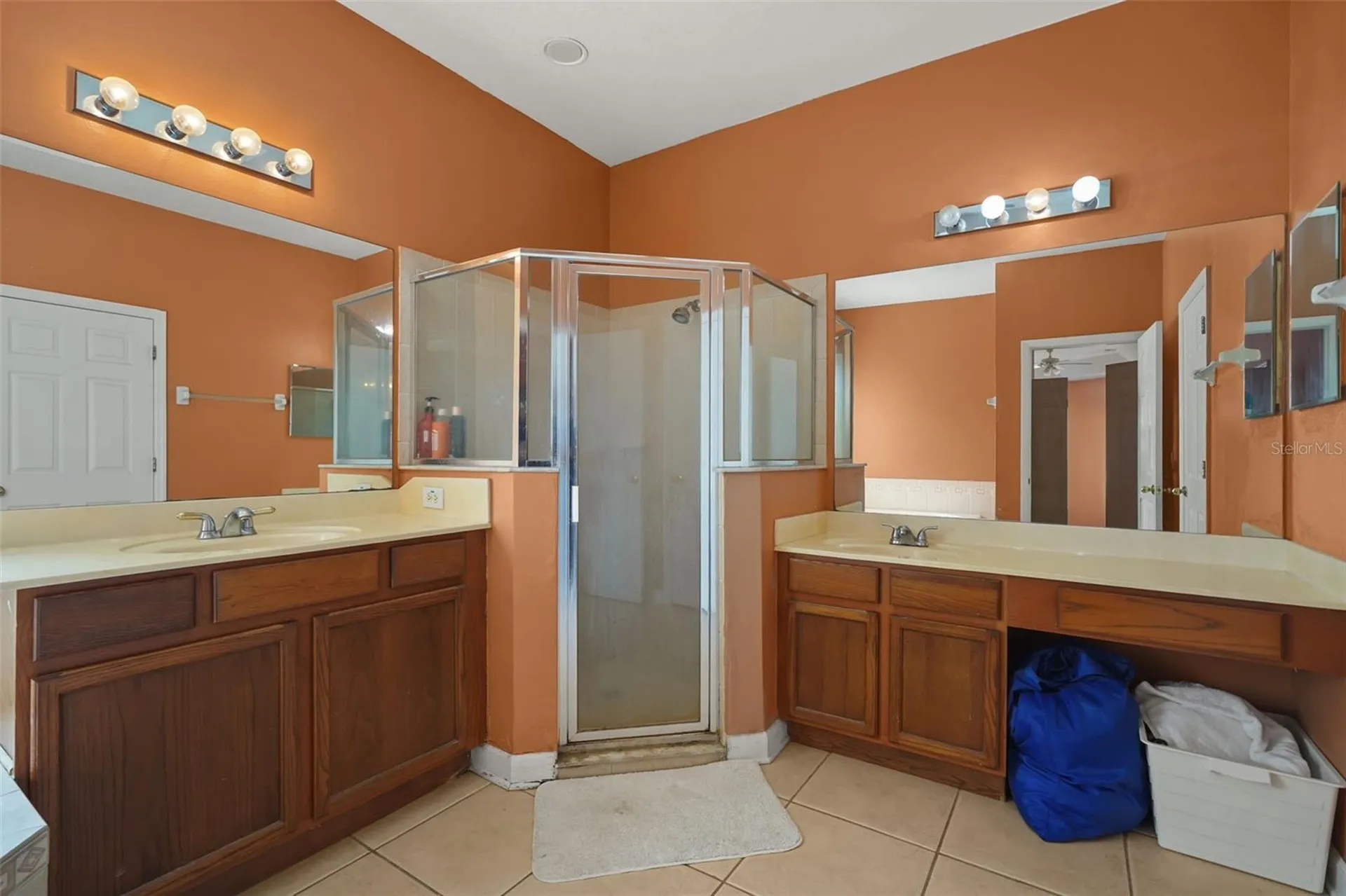 1907 Derby Glen Drive Orlando FL 32837