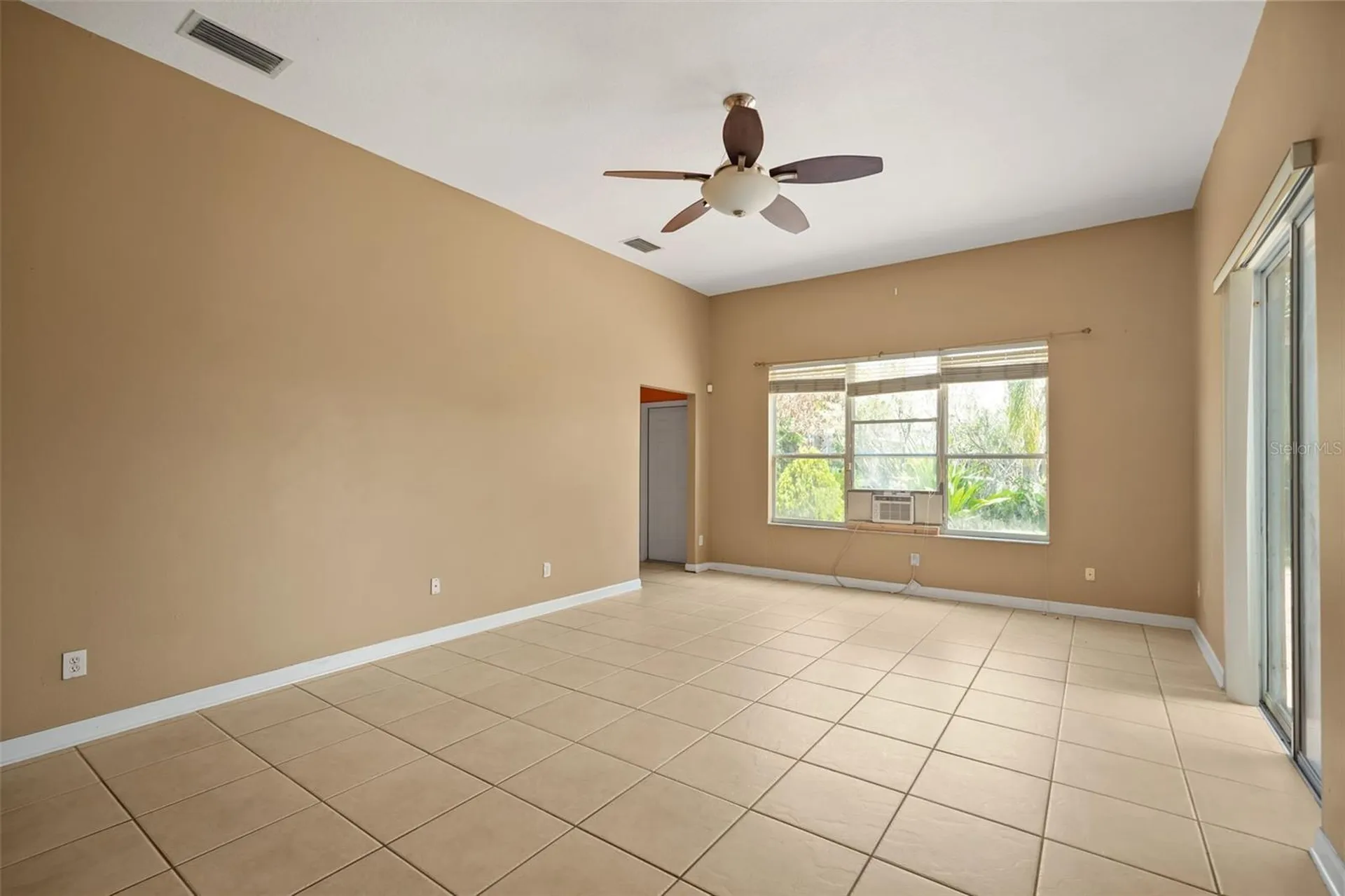 1907 Derby Glen Drive Orlando FL 32837