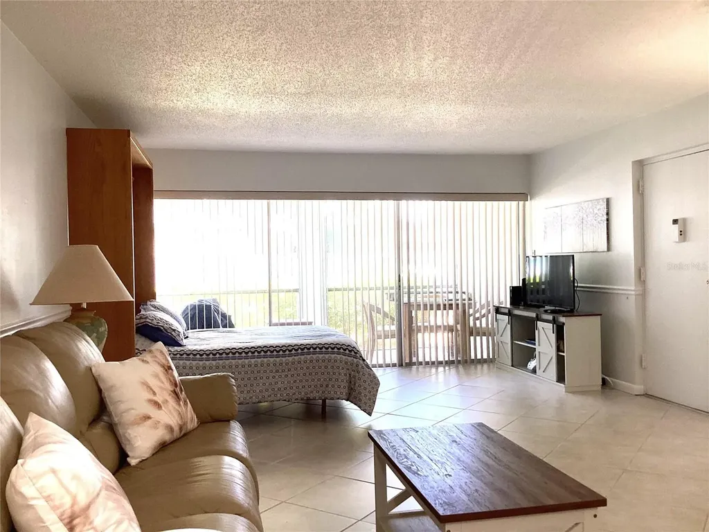7701 Starkey Road Seminole FL 33777
