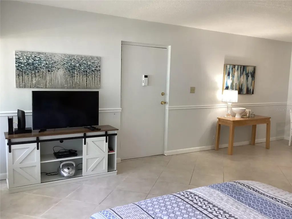 7701 Starkey Road Seminole FL 33777