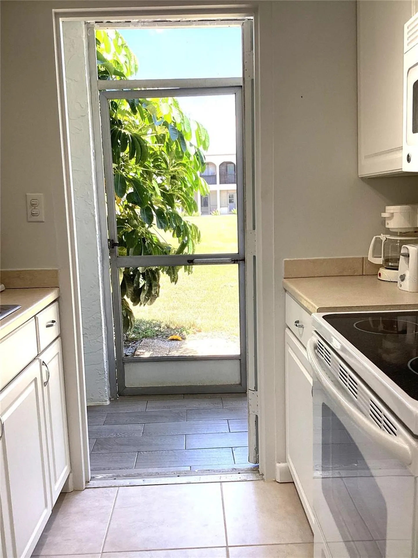 7701 Starkey Road Seminole FL 33777