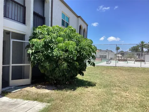 7701 Starkey Road Seminole FL 33777