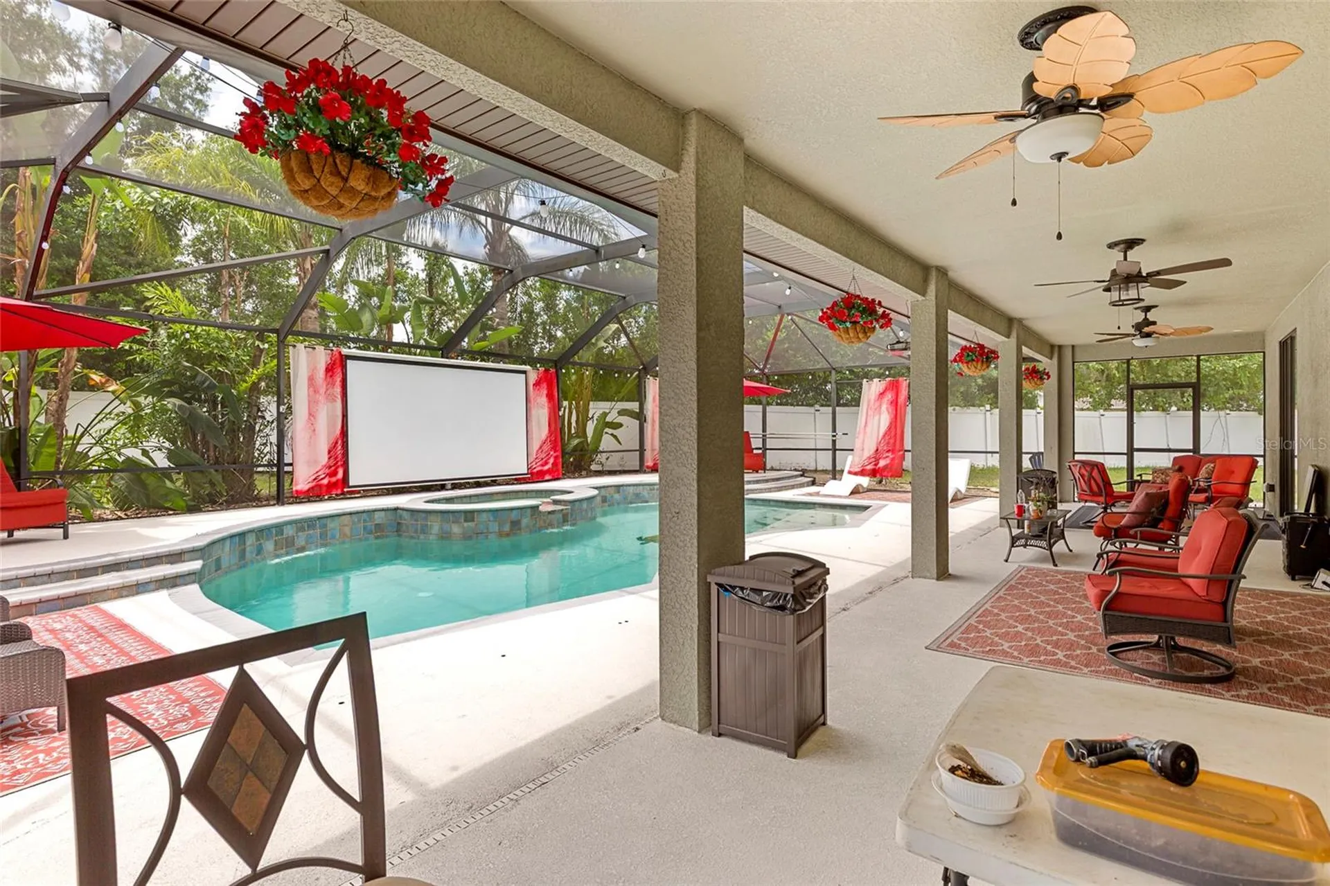 1945 Abbey Ridge Drive Dover FL 33527