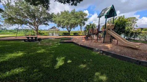 4826 11th Avenue Circle E Bradenton FL 34208