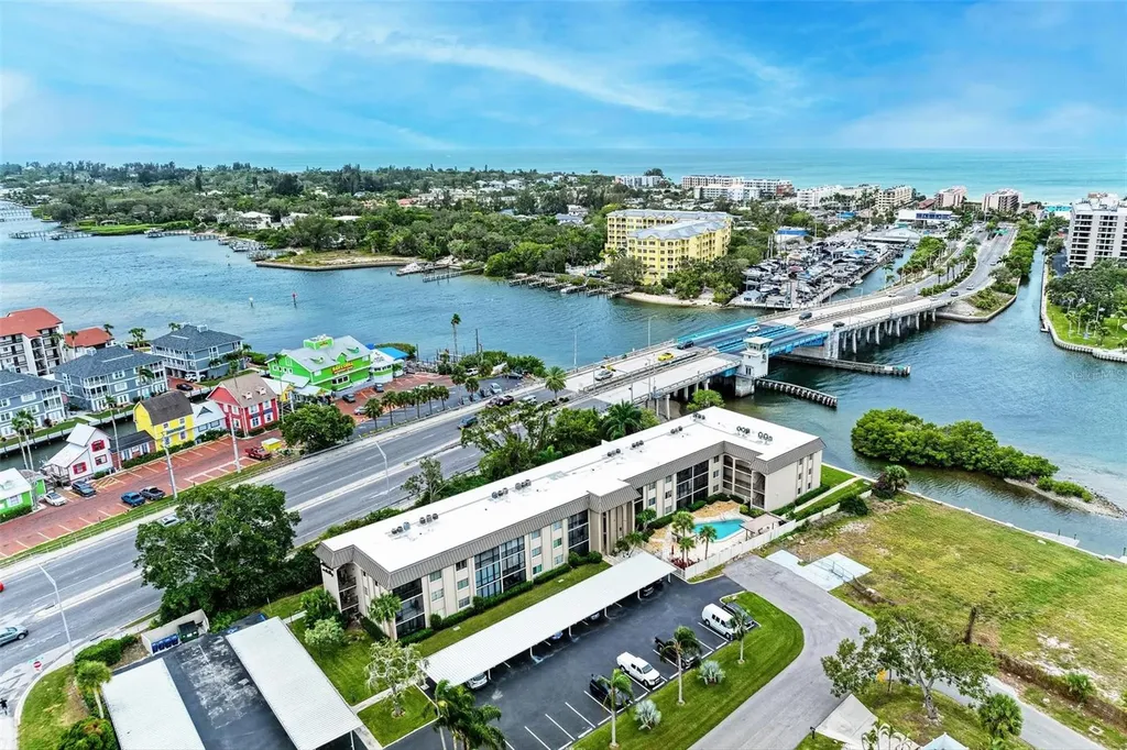 6470 Hollywood Boulevard Sarasota FL 34231