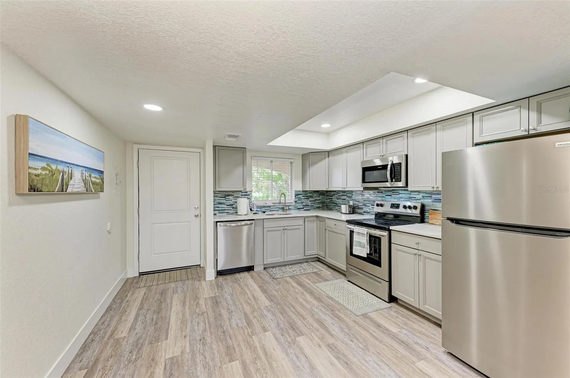 6470 Hollywood Boulevard Sarasota FL 34231