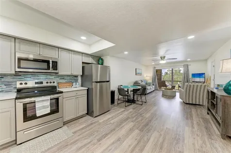 6470 Hollywood Boulevard Sarasota FL 34231