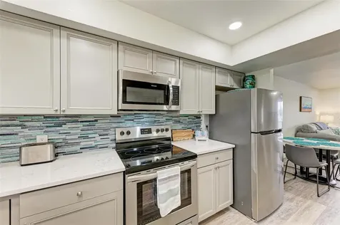6470 Hollywood Boulevard Sarasota FL 34231