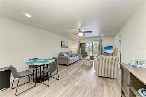 6470 Hollywood Boulevard Sarasota FL 34231