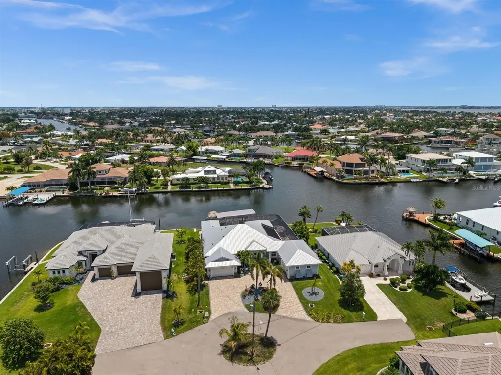 105 SW 52nd Street Cape Coral FL 33914