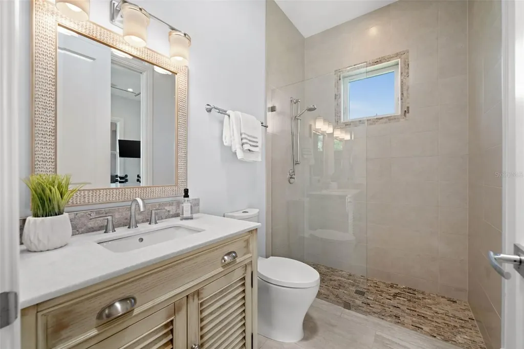105 SW 52nd Street Cape Coral FL 33914
