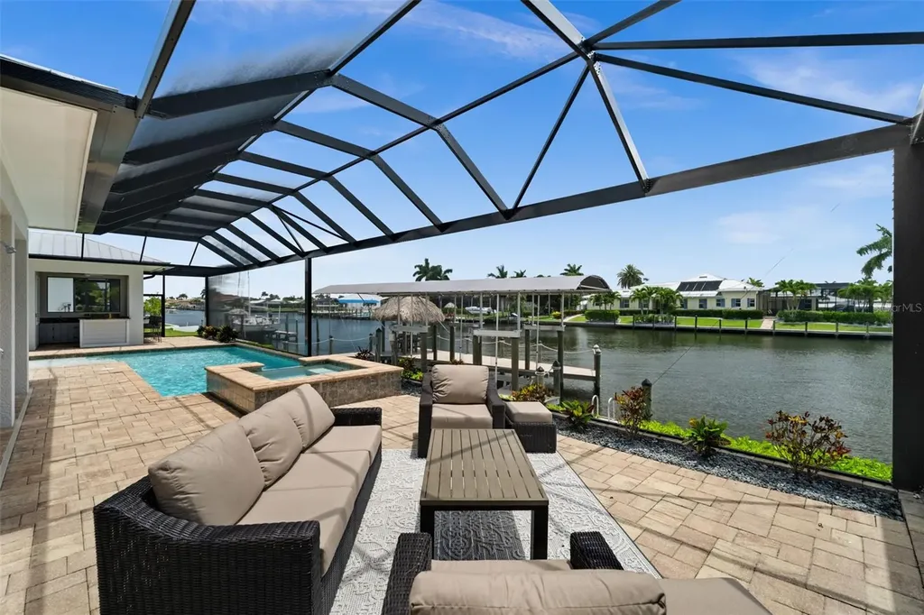 105 SW 52nd Street Cape Coral FL 33914