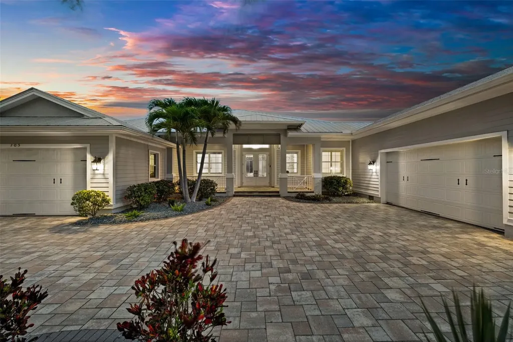 105 SW 52nd Street Cape Coral FL 33914