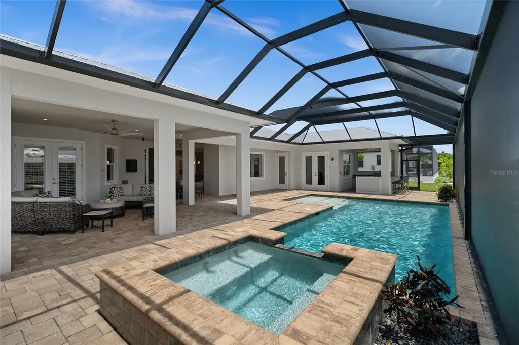 105 SW 52nd Street Cape Coral FL 33914