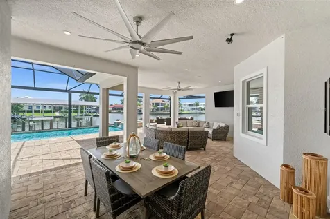 105 SW 52nd Street Cape Coral FL 33914