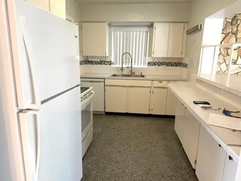 3933 58th Lane N St Petersburg FL 33709