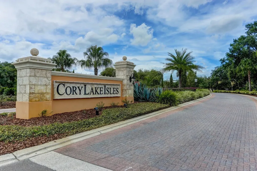 10411 Canary Isle Drive Tampa FL 33647