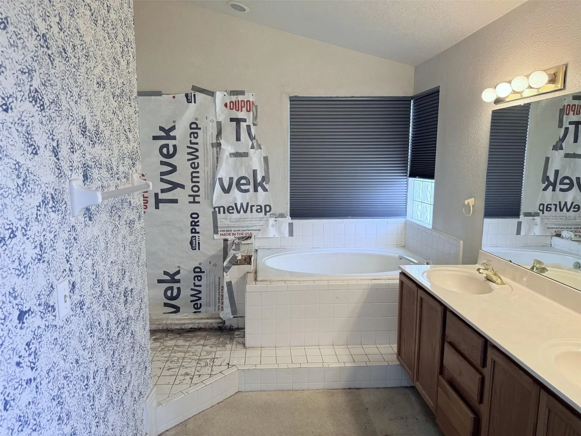 8025 Addison Court Orlando FL 32835