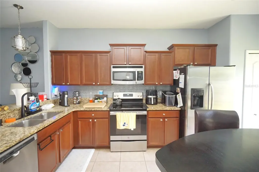 2709 Lantern Hill Avenue Brandon FL 33511