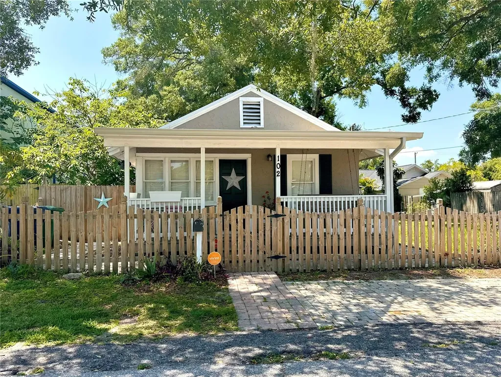 102 W Elm Street Tampa FL 33604