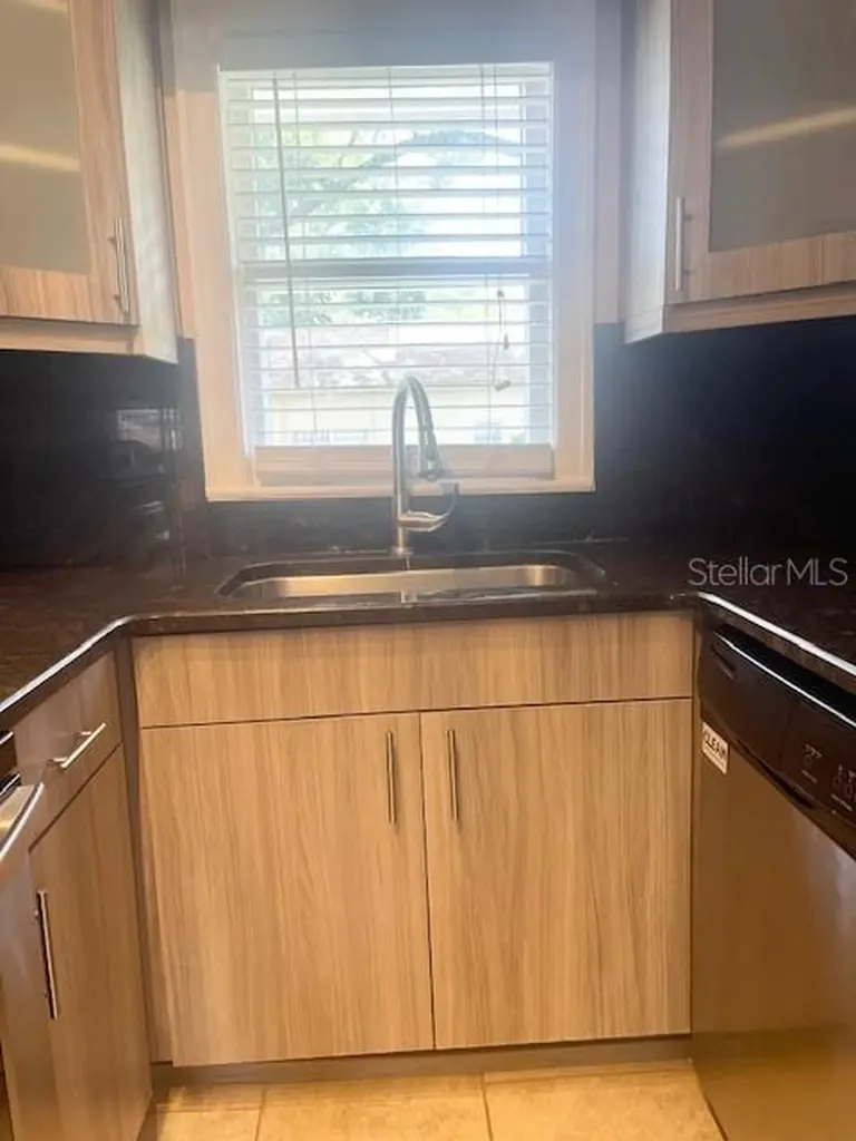 102 W Elm Street Tampa FL 33604