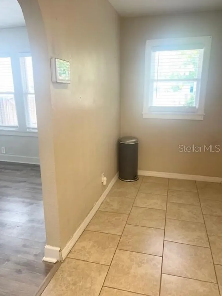 102 W Elm Street Tampa FL 33604