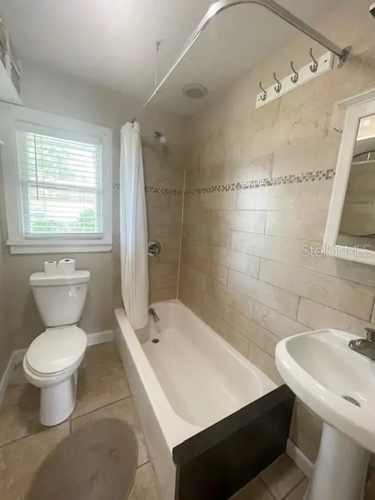 102 W Elm Street Tampa FL 33604