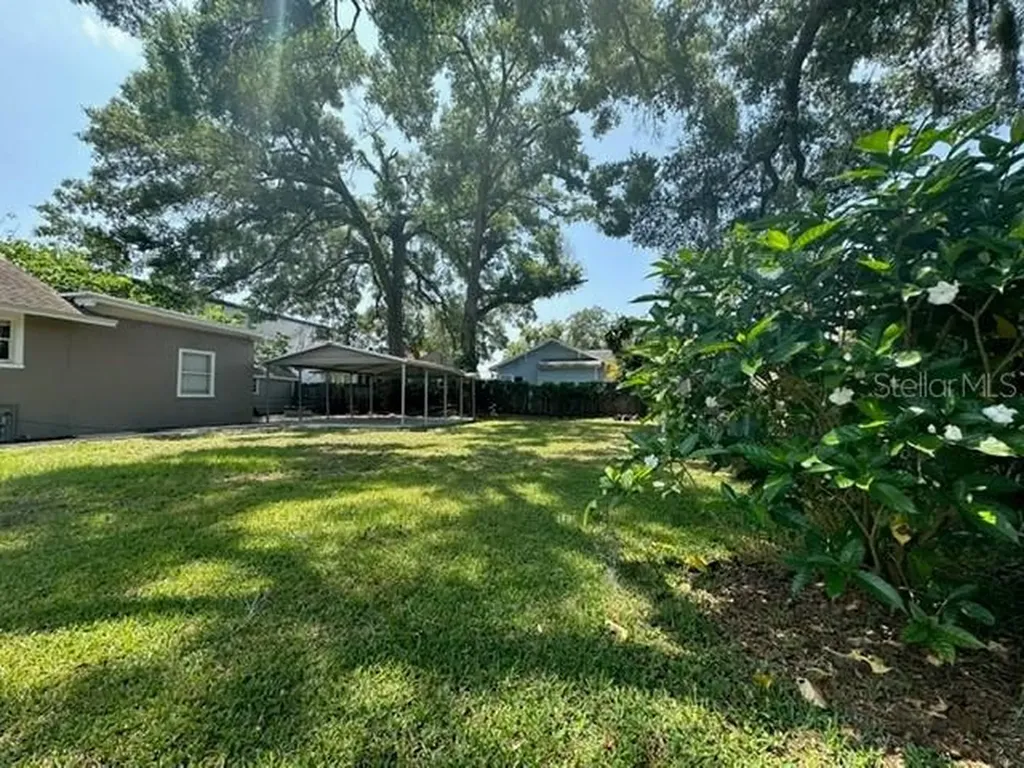 102 W Elm Street Tampa FL 33604