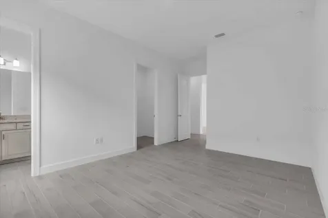 10176 Silent Night Lane Sarasota FL 34241