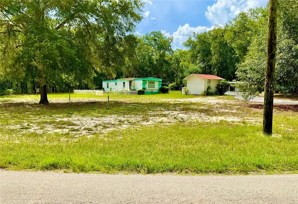 8232 Swan Lake Road Melrose FL 32666