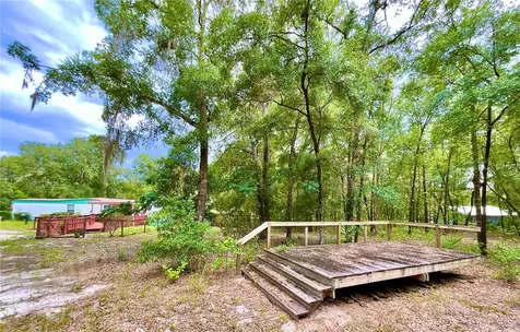 8232 Swan Lake Road Melrose FL 32666
