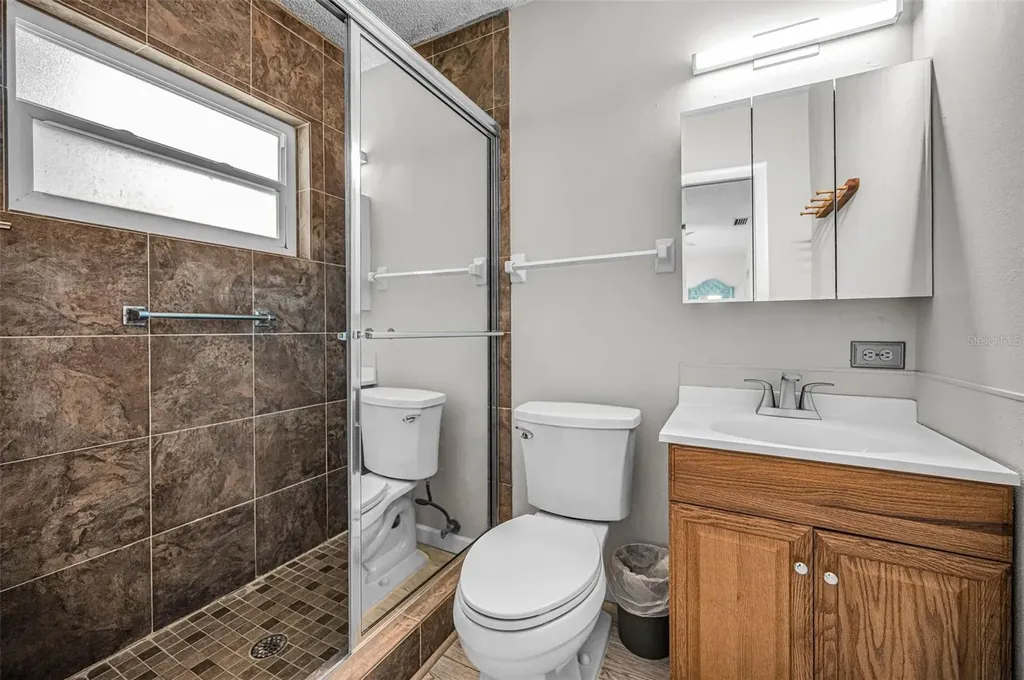 5725 80th Street N St Petersburg FL 33709