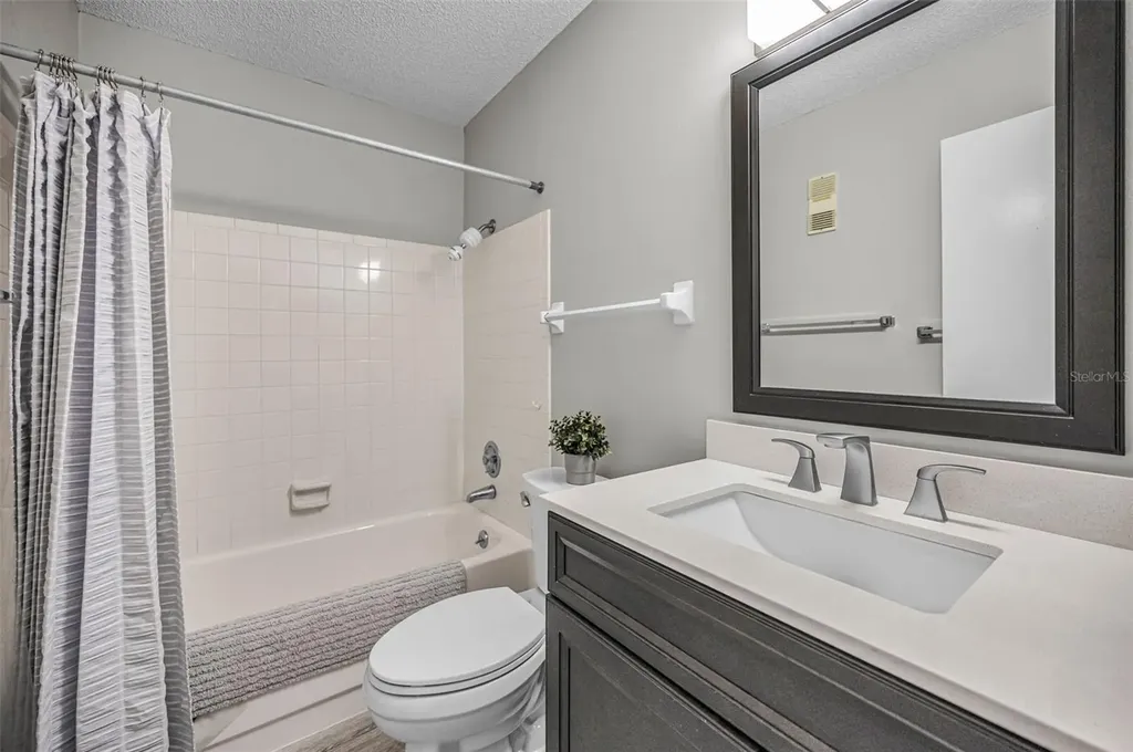 5725 80th Street N St Petersburg FL 33709