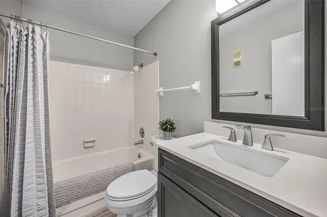 5725 80th Street N St Petersburg FL 33709