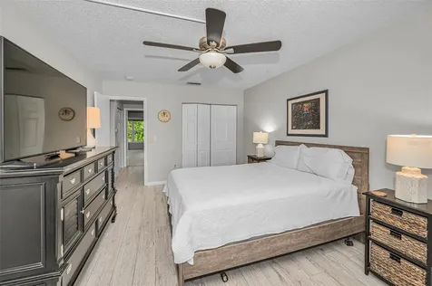 5725 80th Street N St Petersburg FL 33709