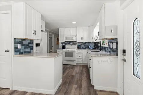 808 53rd Avenue E Bradenton FL 34203