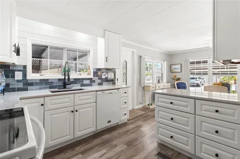 808 53rd Avenue E Bradenton FL 34203