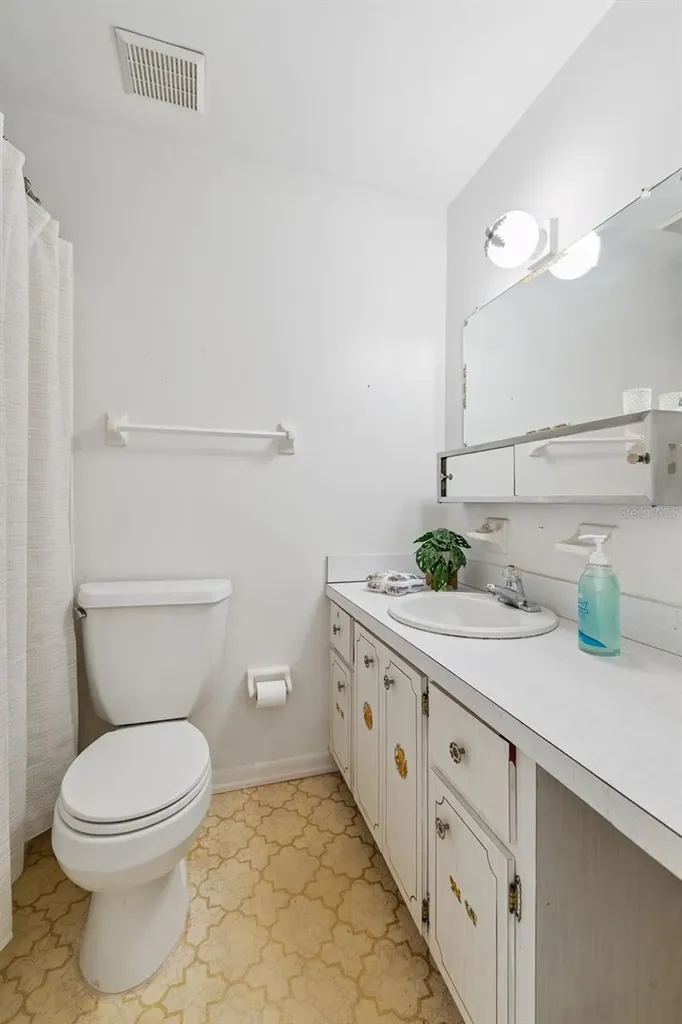 442 E Street Lake Wales FL 33853