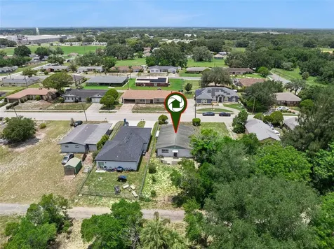 442 E Street Lake Wales FL 33853