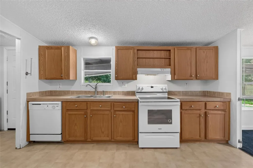 1205 Crystal Springs Road Zephyrhills FL 33540
