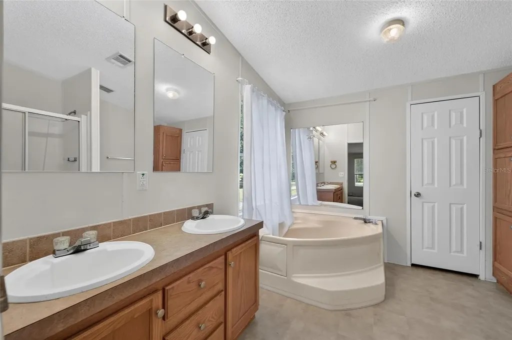 1205 Crystal Springs Road Zephyrhills FL 33540