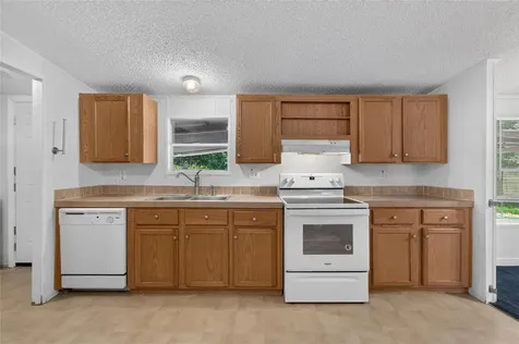 1205 Crystal Springs Road Zephyrhills FL 33540