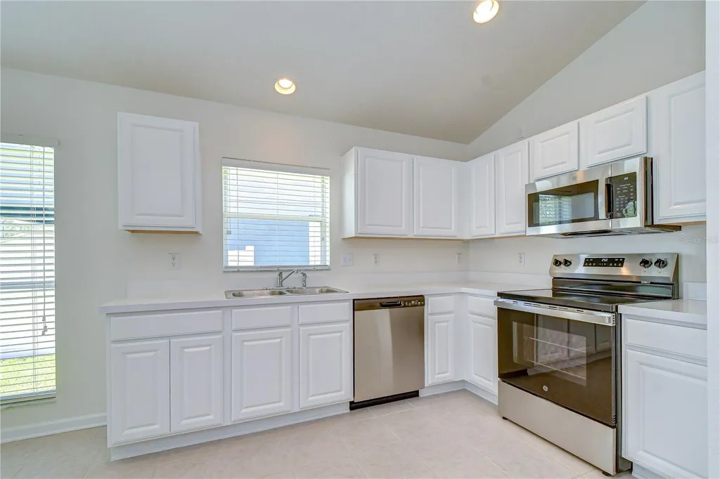 7548 Granitville Drive Wesley Chapel FL 33545