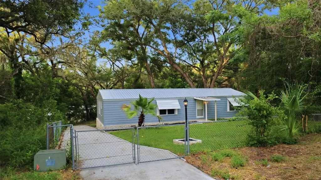 403 Acorn Circle Fruitland Park FL 34731