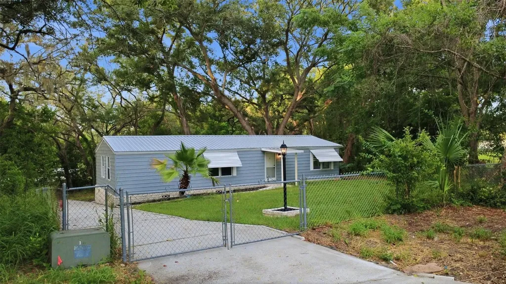 403 Acorn Circle Fruitland Park FL 34731