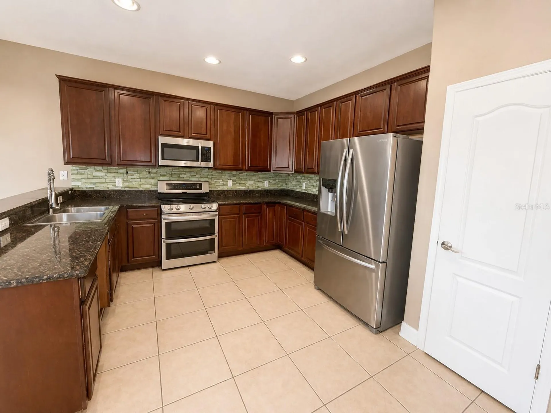 2807 Via Largo Court Kissimmee FL 34744